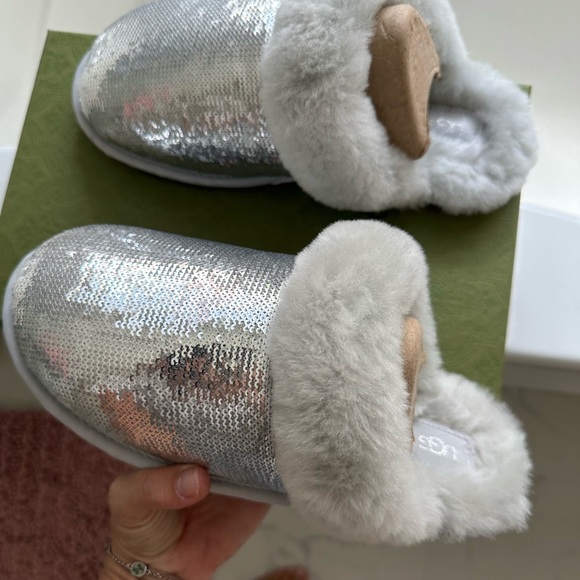 UGG Sequin Fur-Lined Slippers - Picture 3 of 6